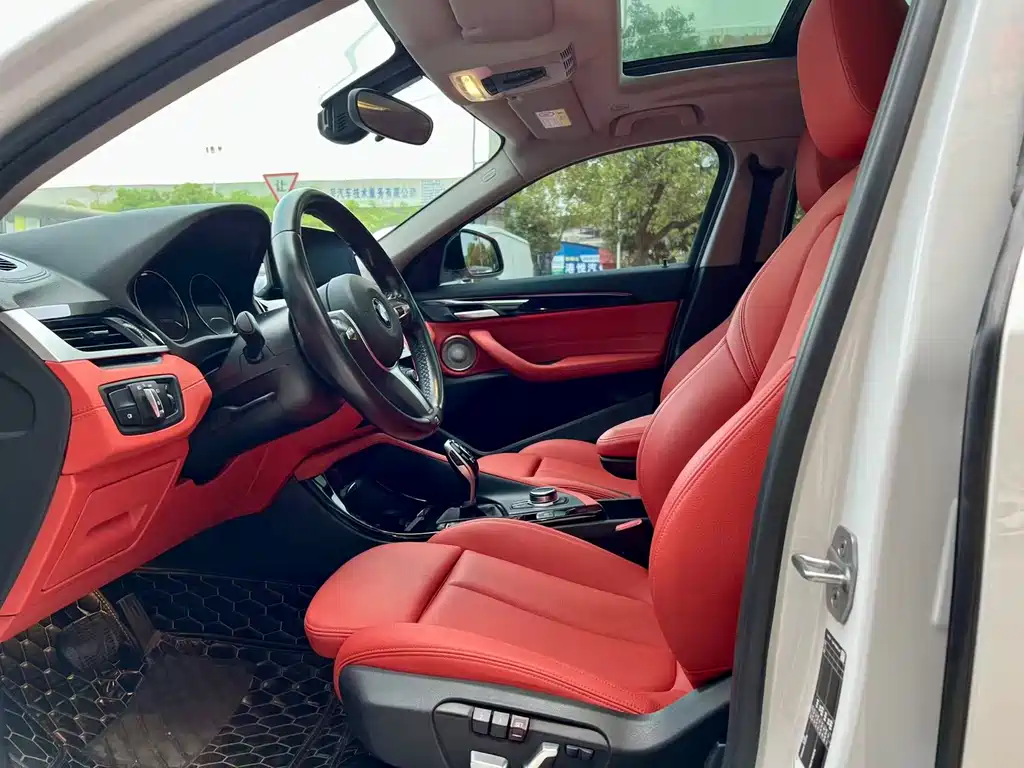 BMW BMW X2 2022 sDrive25i M Sport Package 2022 - thumbnail 5