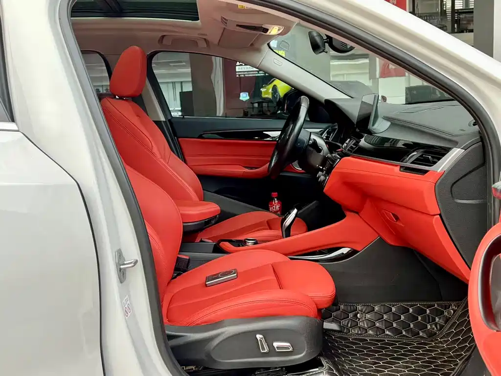 BMW BMW X2 2022 sDrive25i M Sport Package 2022 - thumbnail 7