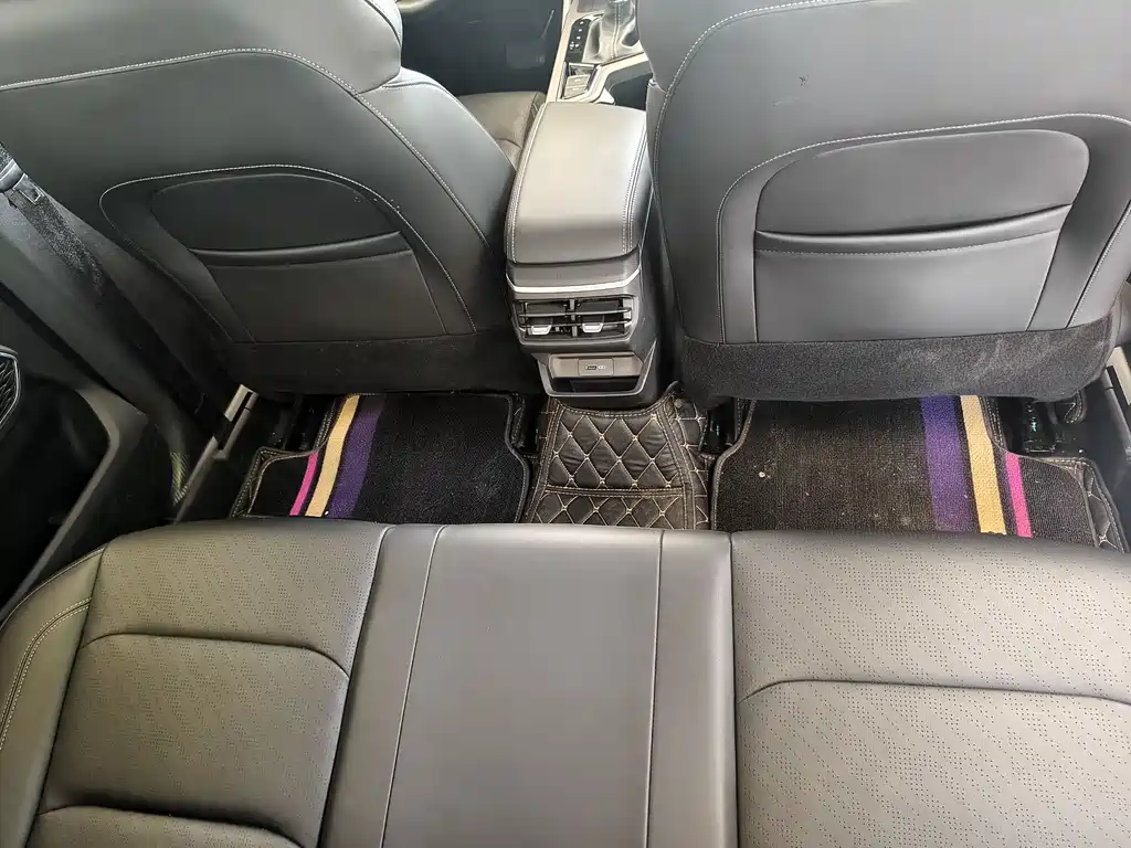 Geely Auto Geely Emgrand 2022 Model Year 4th Generation 1.5L CVT Luxury Edition 2022 - thumbnail 5