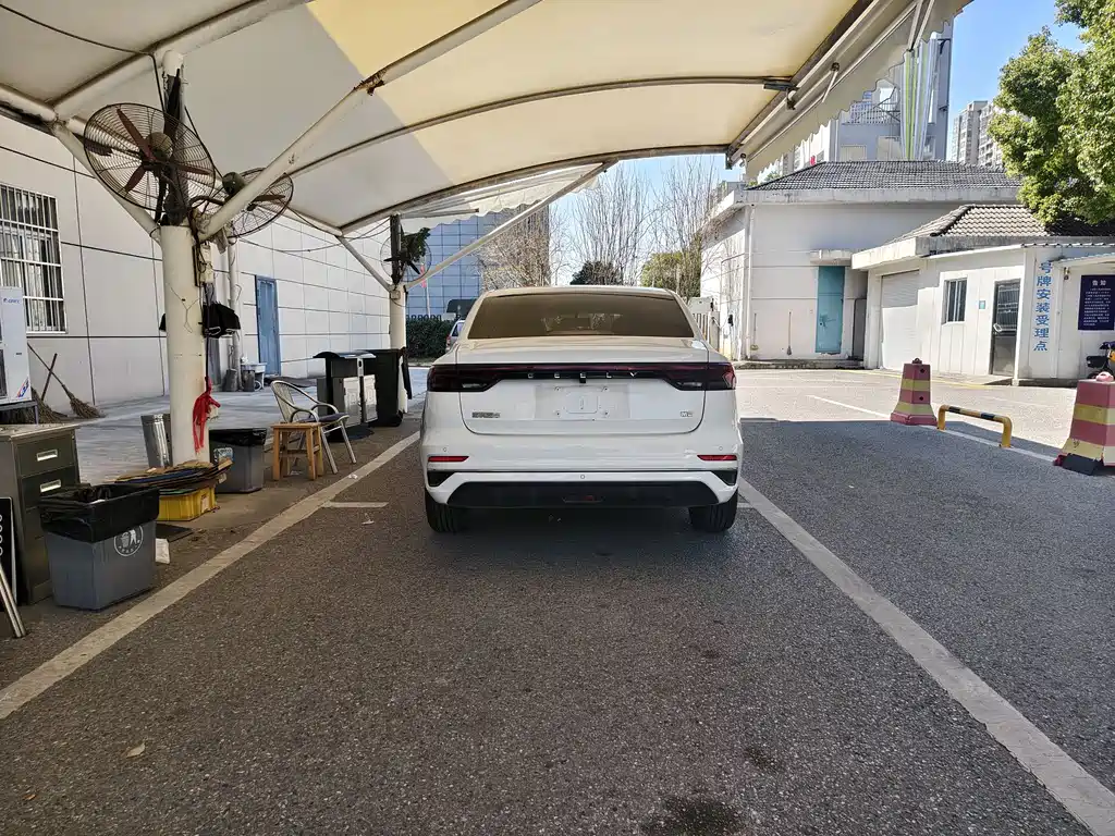 Geely Auto Geely Emgrand 2022 Model Year 4th Generation 1.5L CVT Luxury Edition 2022 - thumbnail 10