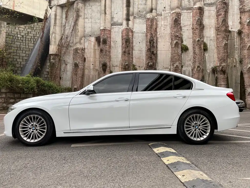 BMW BMW 3 Series 2015 320Li Luxury Design Package 2015 - thumbnail 4