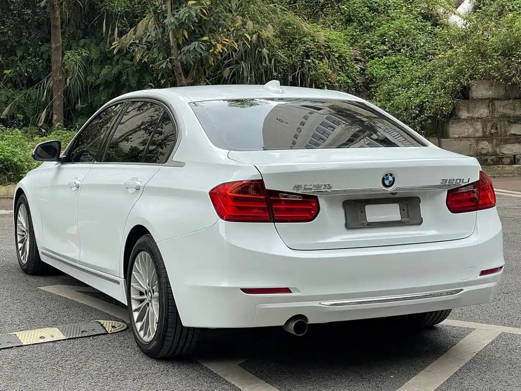 BMW BMW 3 Series 2015 320Li Luxury Design Package 2015 - thumbnail 5