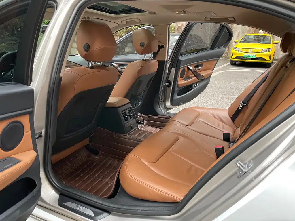 BMW BMW 3 Series 2015 320Li Luxury Design Package 2015 - thumbnail 12