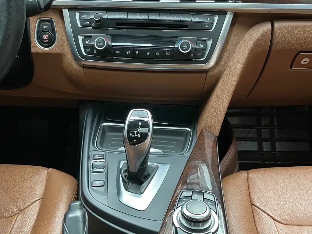 BMW BMW 3 Series 2015 320Li Luxury Design Package 2015 - thumbnail 18