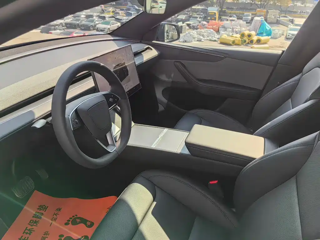 Tesla Model Y 2026 Long Range All-Wheel Drive 2026 - thumbnail 9