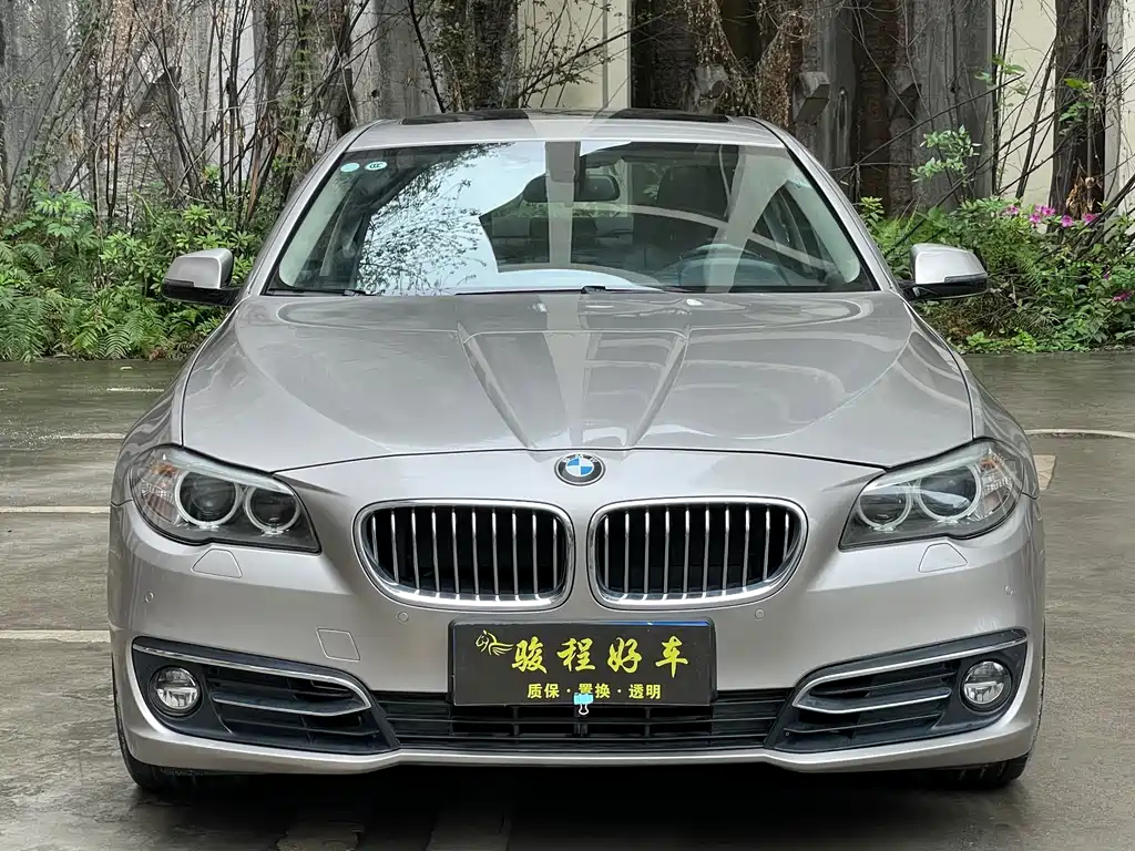 BMW BMW 5 Series 2014 525Li Luxury Design Package 2015 - thumbnail 2