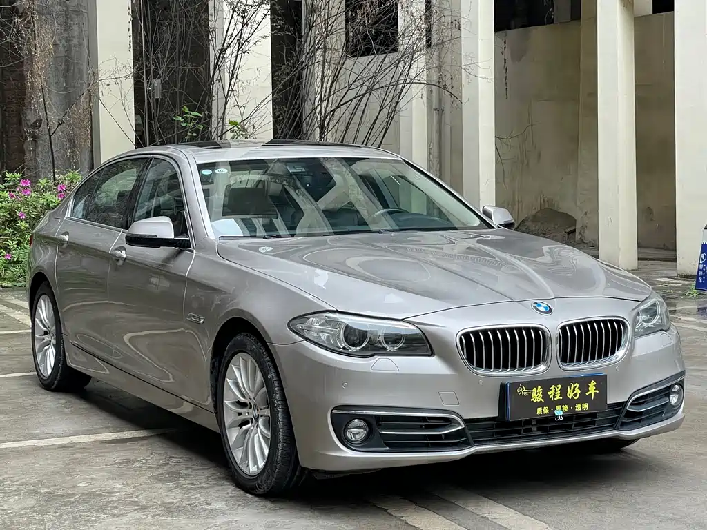 BMW BMW 5 Series 2014 525Li Luxury Design Package 2015 - thumbnail 3