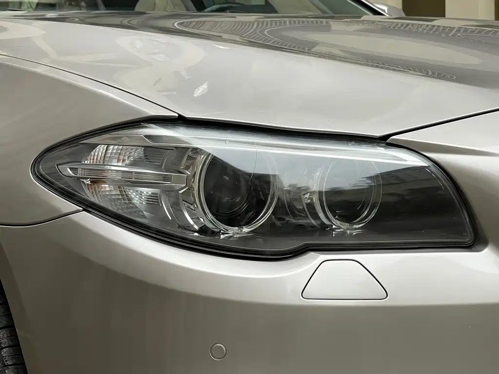 BMW BMW 5 Series 2014 525Li Luxury Design Package 2015 - thumbnail 8