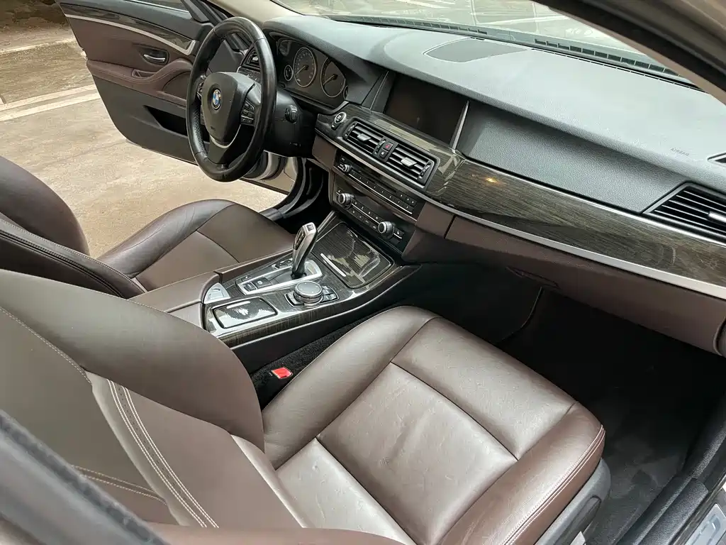 BMW BMW 5 Series 2014 525Li Luxury Design Package 2015 - thumbnail 14