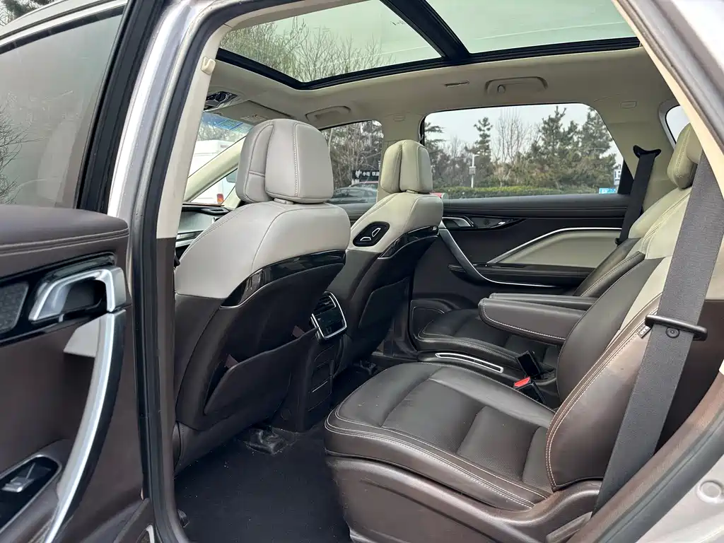 Geely Auto Geely Jiaji 2019 1.5TD MHEV DCT Premium Edition 2019 - thumbnail 9