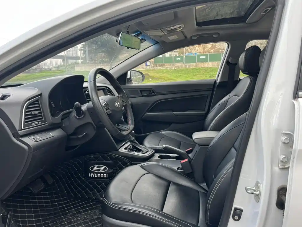 Hyundai Elantra 2018 1.4T DCT Sport Edition 2019 - thumbnail 12