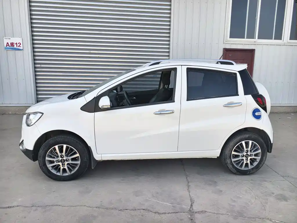 JAC Group JAC iEV6E 2019 Sport Edition iEV6E Luxury Intelligent Model 2020 - thumbnail 2