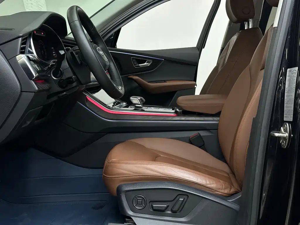 Audi Audi Q7 2020 55 TFSI quattro S line Sport Package 2020 - thumbnail 4