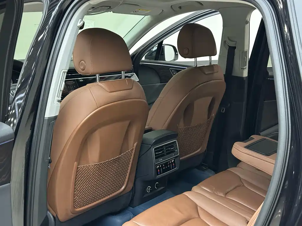 Audi Audi Q7 2020 55 TFSI quattro S line Sport Package 2020 - thumbnail 6