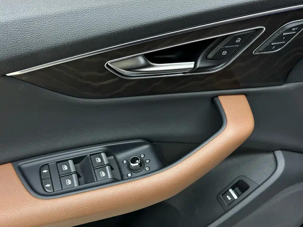 Audi Audi Q7 2020 55 TFSI quattro S line Sport Package 2020 - thumbnail 14