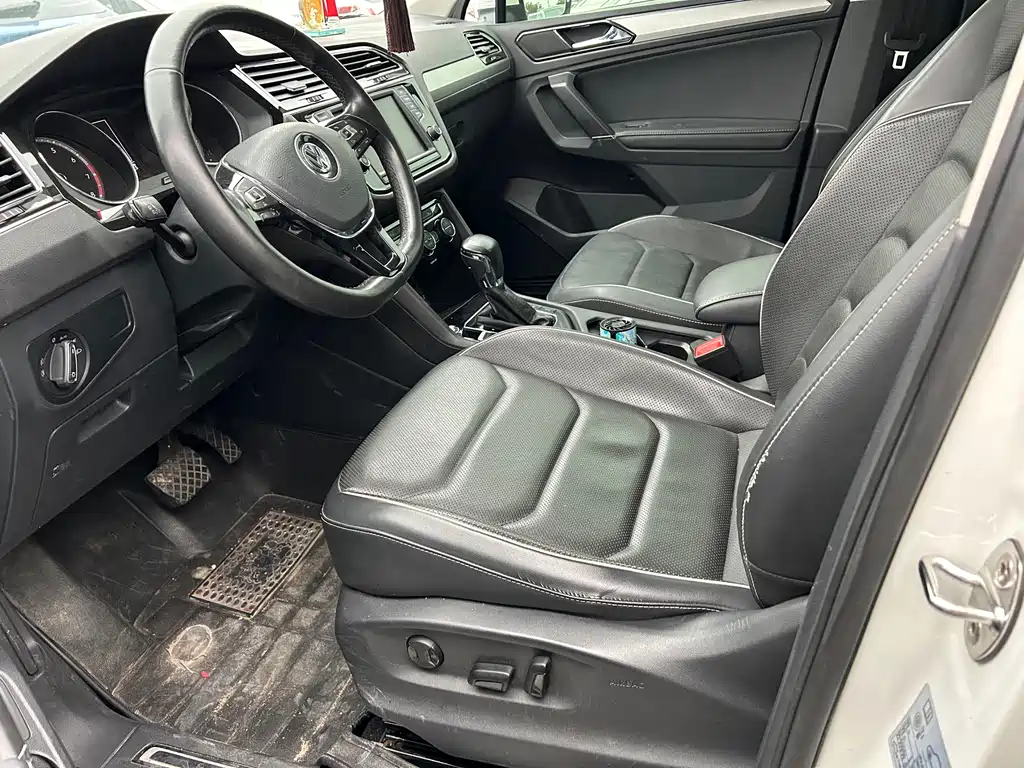 Volkswagen Volkswagen Tiguan L 2017 330TSI Automatic 2WD Style Edition 2017 - thumbnail 5