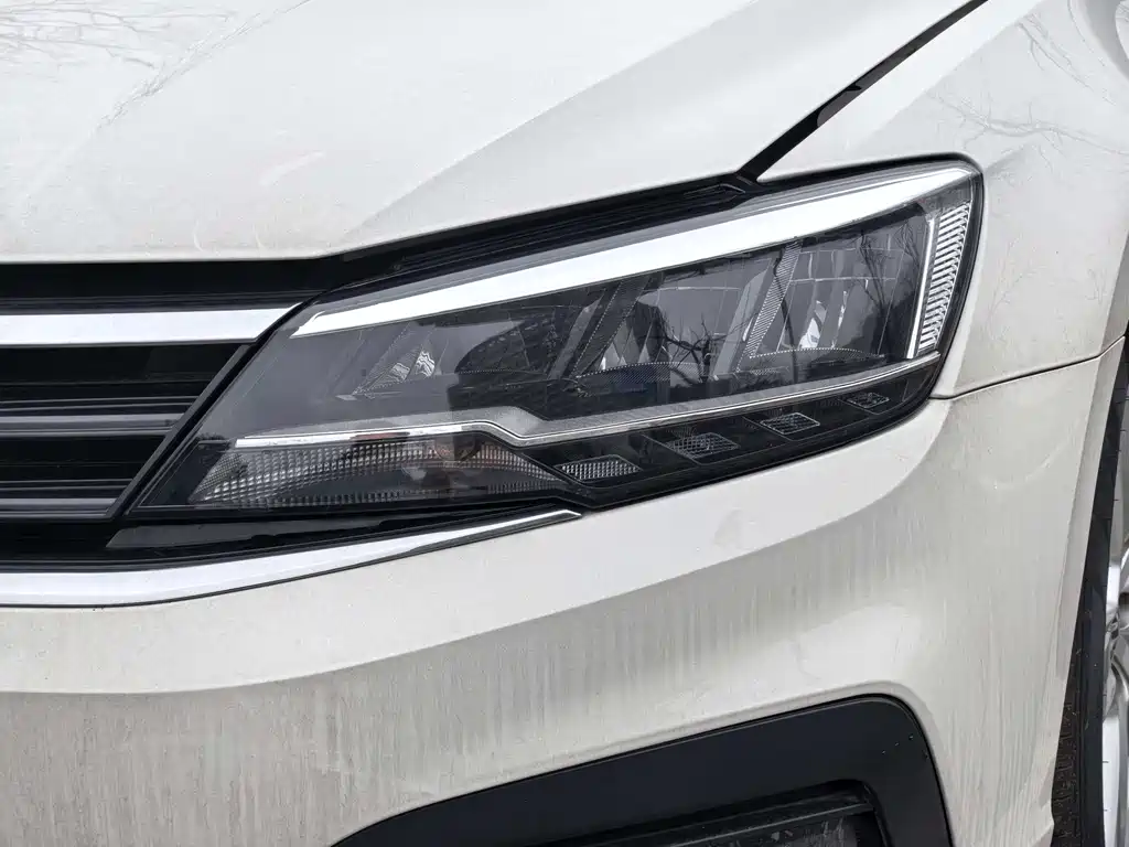 Volkswagen Lamando 2021 230TSI DSG Style Edition 2022 - thumbnail 7