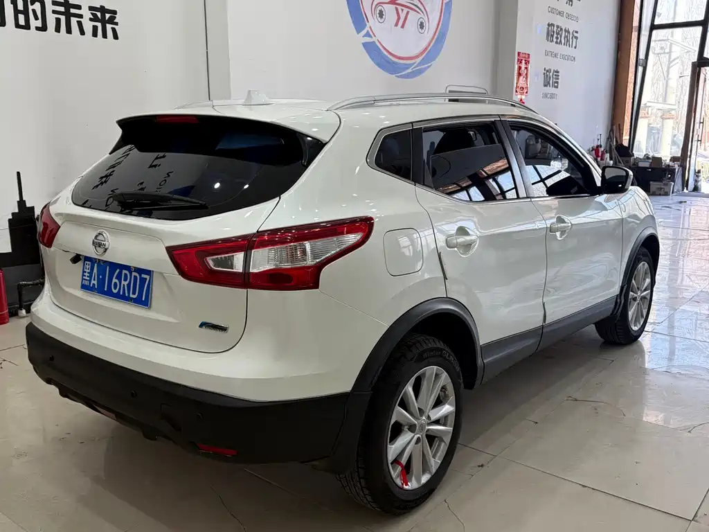Nissan Nissan Qashqai 2016 2.0L CVT Elite Edition 2016 - thumbnail 5