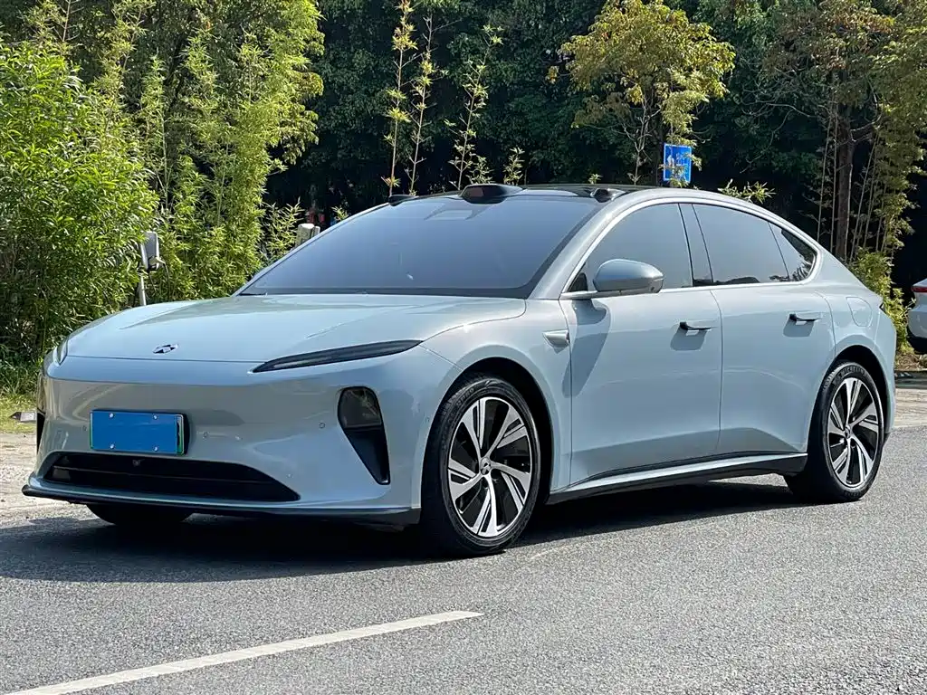 NIO NIO ET5 2022 75kWh 2023