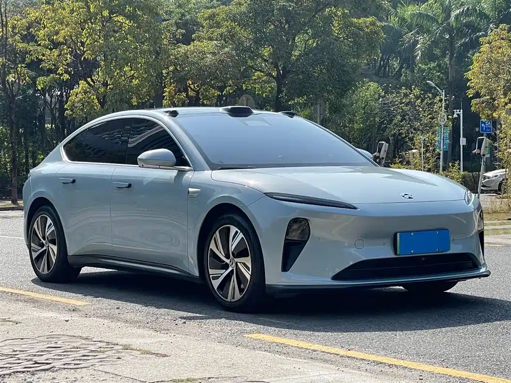 NIO NIO ET5 2022 75kWh 2023 - thumbnail 3