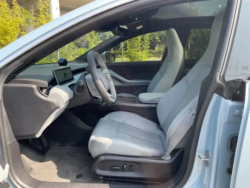 NIO NIO ET5 2022 75kWh 2023 - thumbnail 6