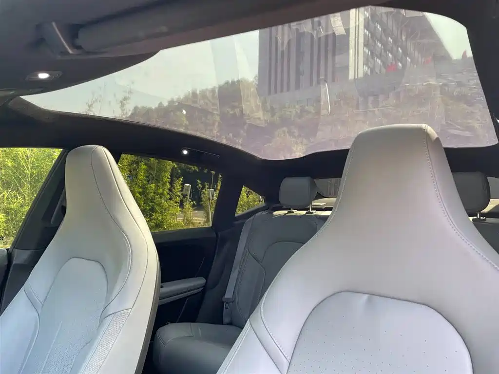 NIO NIO ET5 2022 75kWh 2023 - thumbnail 8