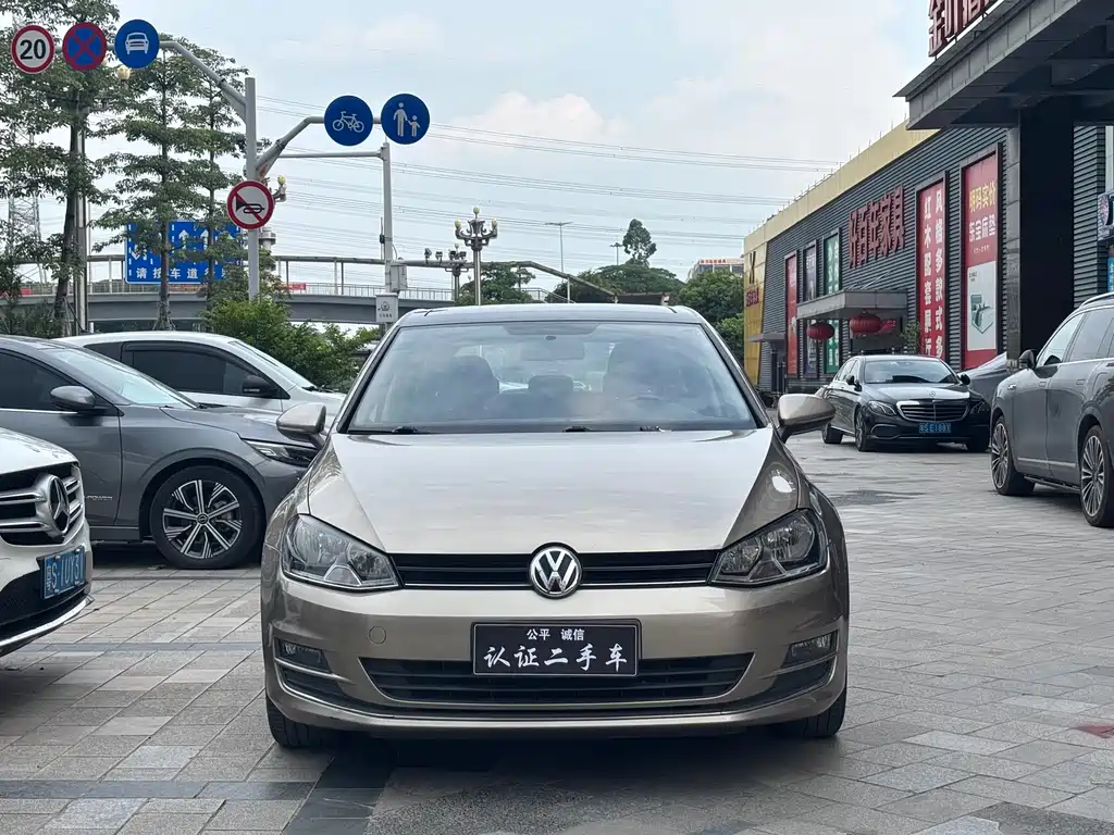Volkswagen Volkswagen Golf 2015 1.4 TSI Automatic Comfort Line 2015 - thumbnail 2