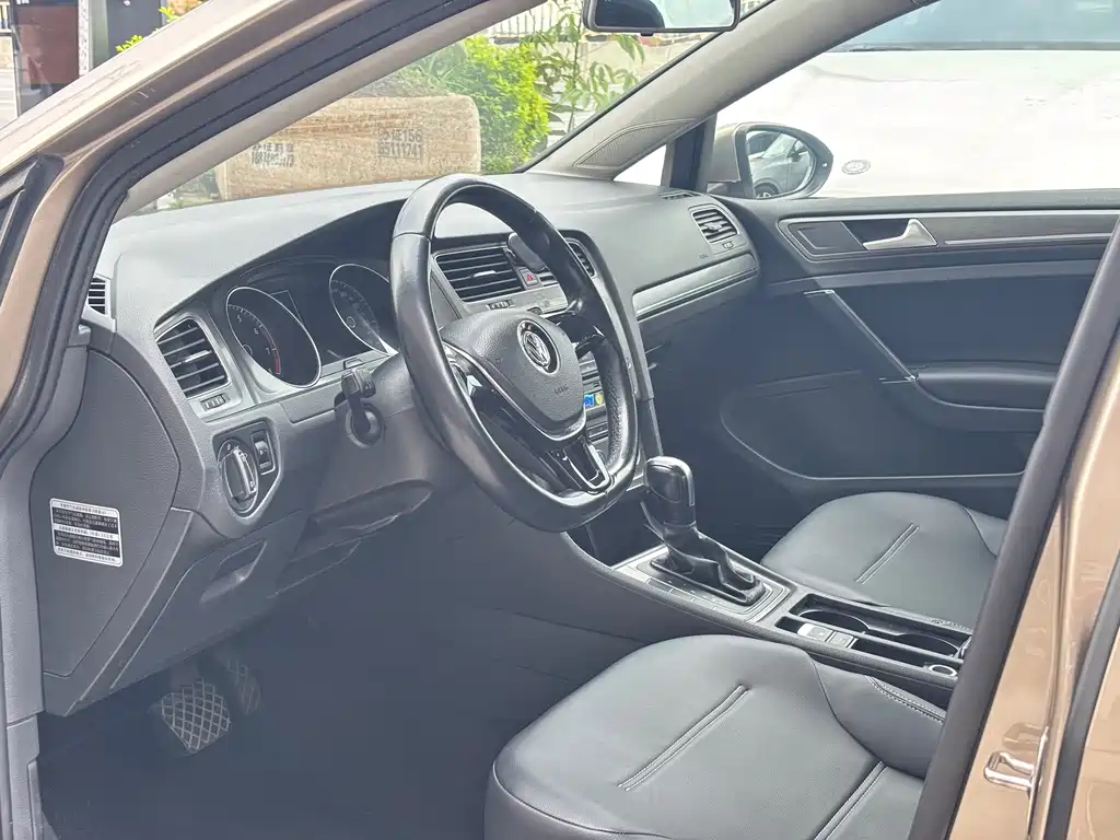 Volkswagen Volkswagen Golf 2015 1.4 TSI Automatic Comfort Line 2015 - thumbnail 5