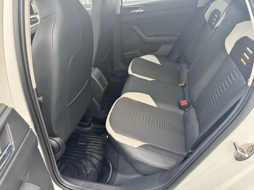 Volkswagen Volkswagen Polo 2019 Plus 1.5L Automatic Panoramic Enjoyment Edition 2020 - thumbnail 7