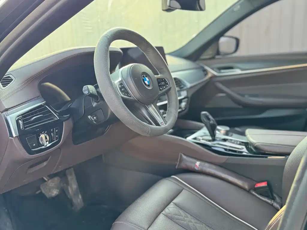 BMW BMW 5 Series 2021 530Li Leading Model M Sport Package 2021 - thumbnail 4