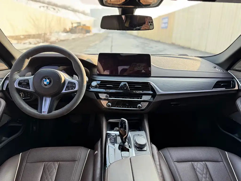 BMW BMW 5 Series 2021 530Li Leading Model M Sport Package 2021 - thumbnail 5
