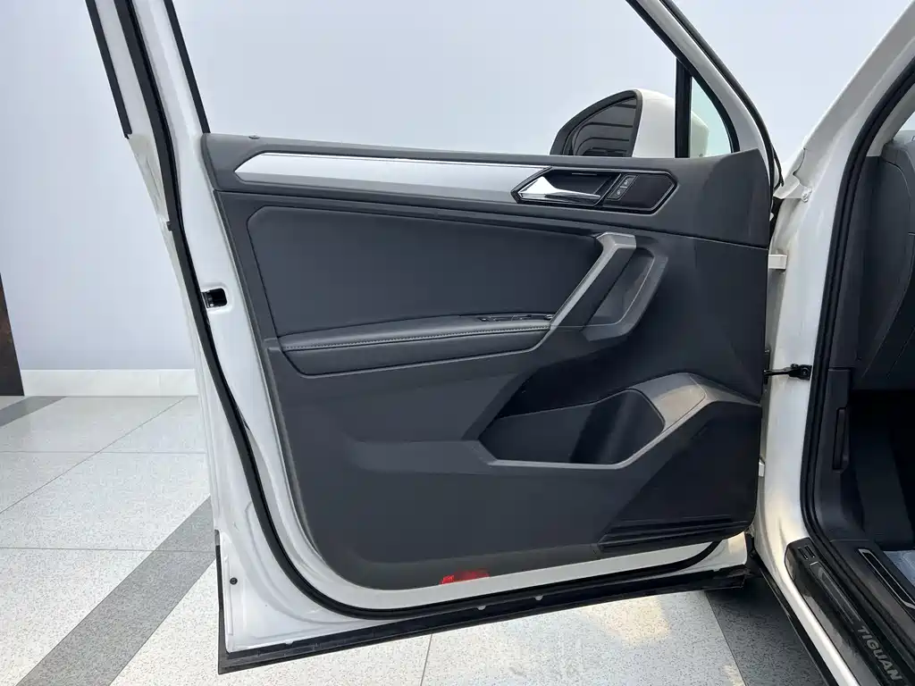 Volkswagen Volkswagen Tiguan L 2021 280TSI Automatic 2WD Intelligent Enjoyment Edition 2021 - thumbnail 12