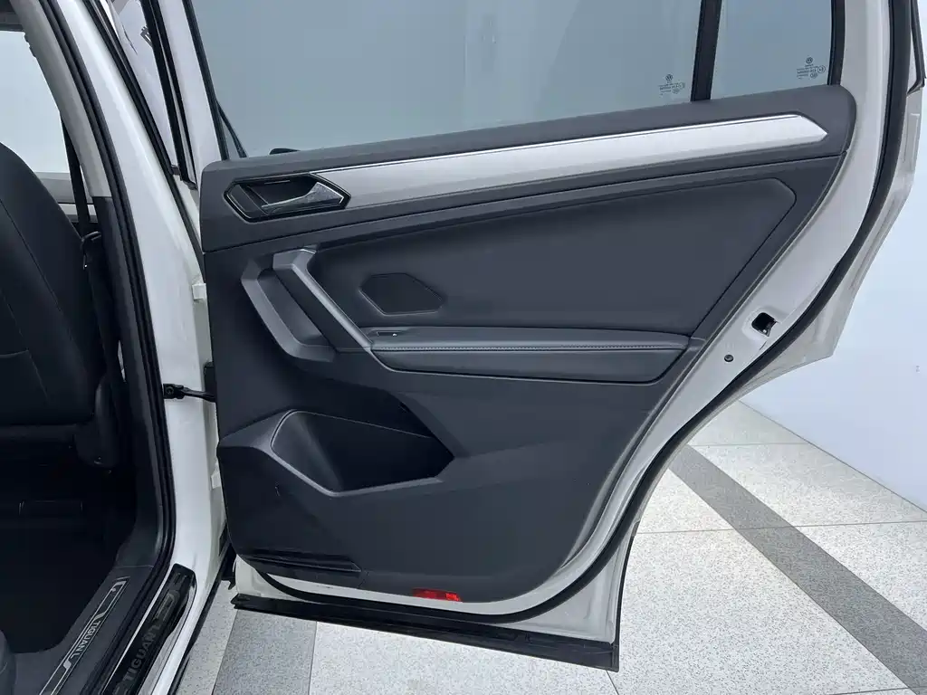 Volkswagen Volkswagen Tiguan L 2021 280TSI Automatic 2WD Intelligent Enjoyment Edition 2021 - thumbnail 19