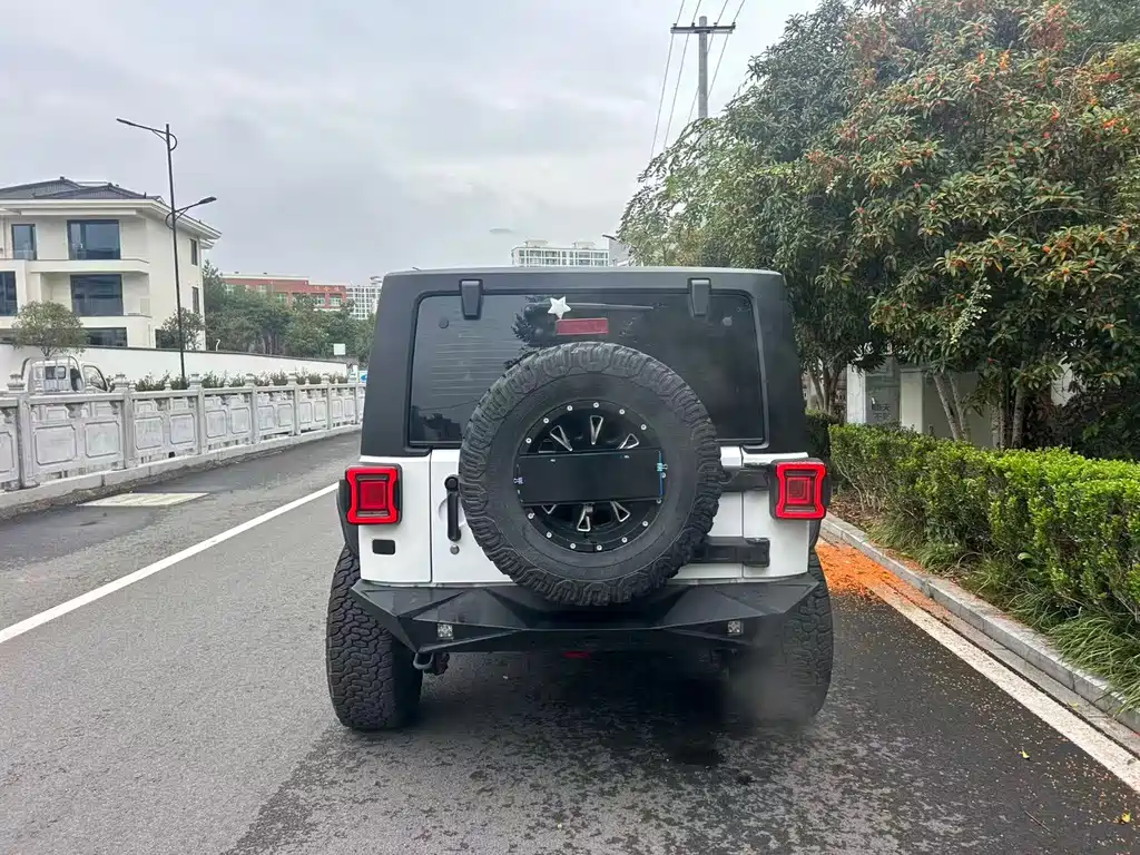 Jeep Jeep Wrangler 2015 3.6L Rubicon Two-Door Version 2017 - thumbnail 12