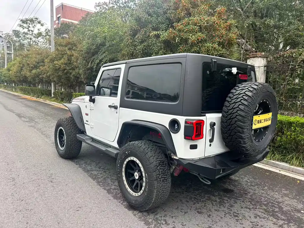 Jeep Jeep Wrangler 2015 3.6L Rubicon Two-Door Version 2017 - thumbnail 13