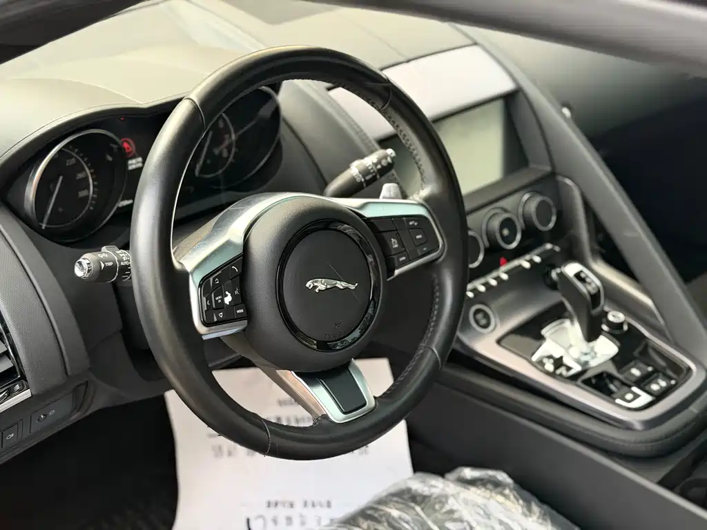 Jaguar Jaguar F-Type 2019 2.0T Coupe 2020 - thumbnail 7