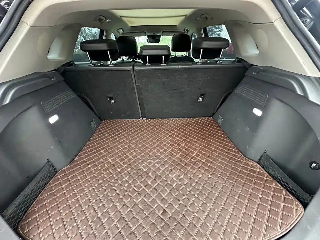 Hongqi Hongqi HS5 2019 2.0T Smart Connect Flag Leader Edition 2021 - thumbnail 7