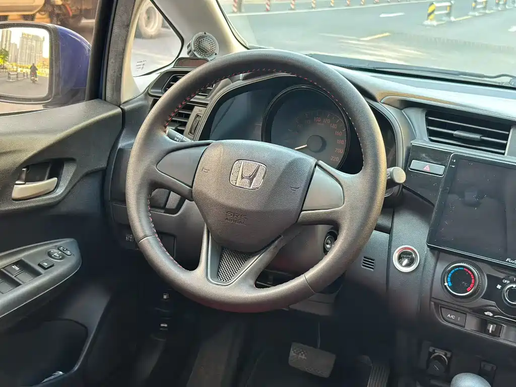 Honda Honda Fit 2018 1.5L CVT Comfort with Sunroof 2019 - thumbnail 5