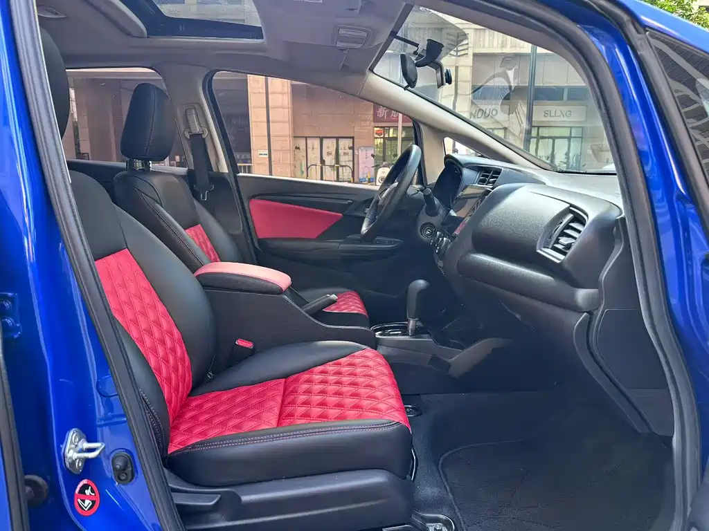 Honda Honda Fit 2018 1.5L CVT Comfort with Sunroof 2019 - thumbnail 6