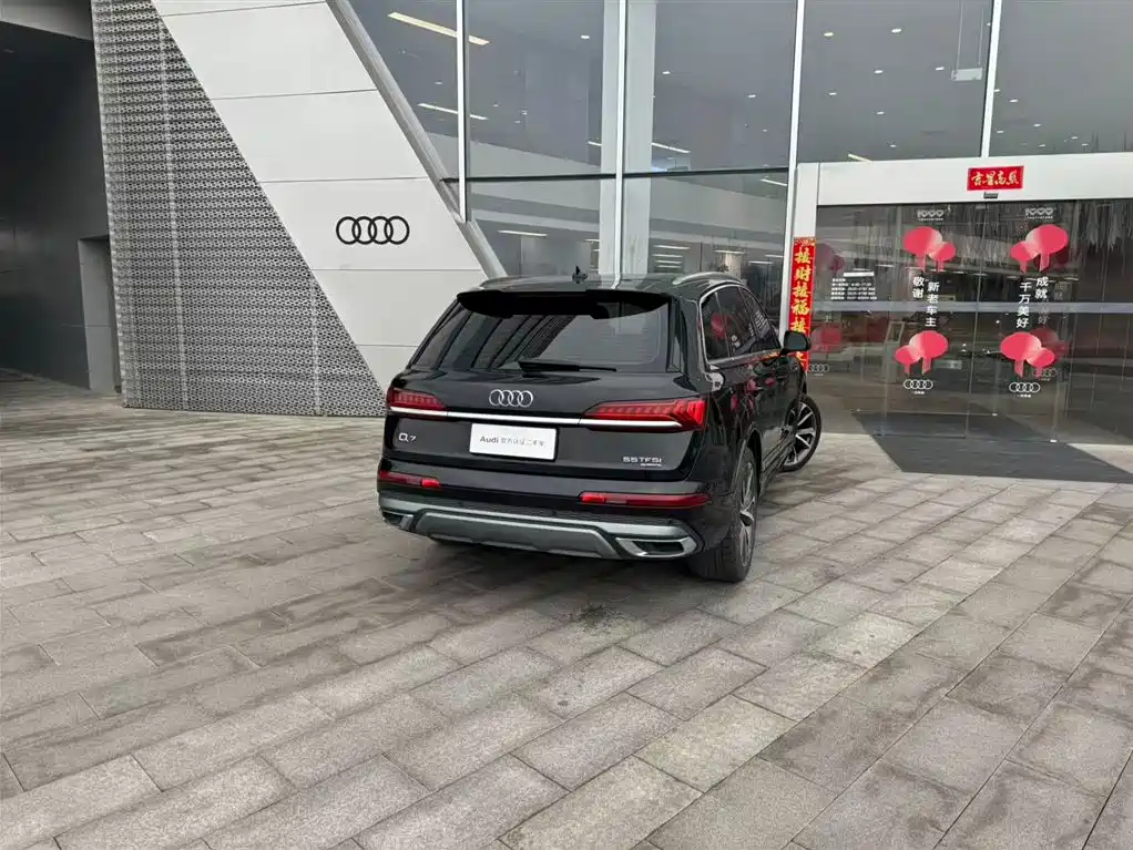 Audi Audi Q7 2021 55 TFSI quattro S line Sport Package 2021 - thumbnail 3