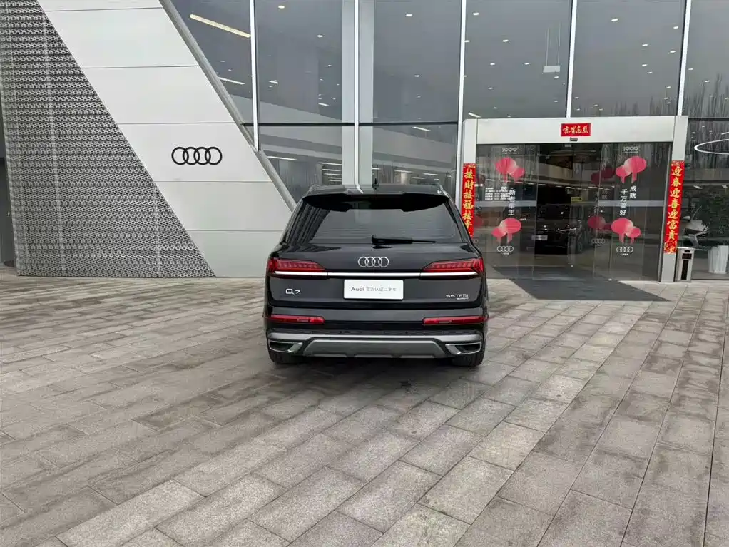 Audi Audi Q7 2021 55 TFSI quattro S line Sport Package 2021 - thumbnail 4
