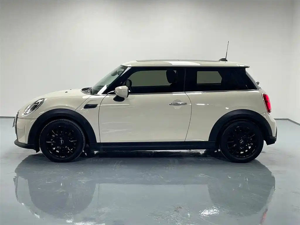 MINI MINI 2022 1.5T ONE 2022 - thumbnail 2