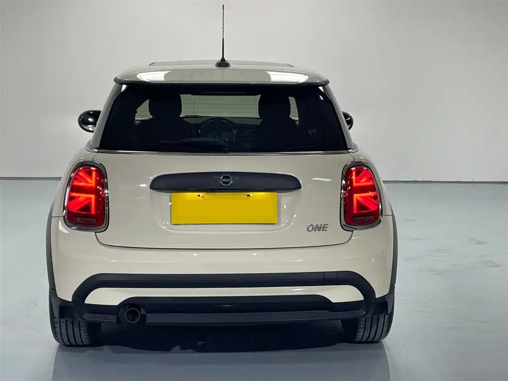 MINI MINI 2022 1.5T ONE 2022 - thumbnail 4