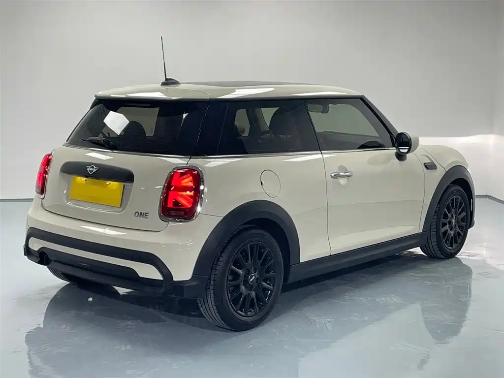 MINI MINI 2022 1.5T ONE 2022 - thumbnail 8