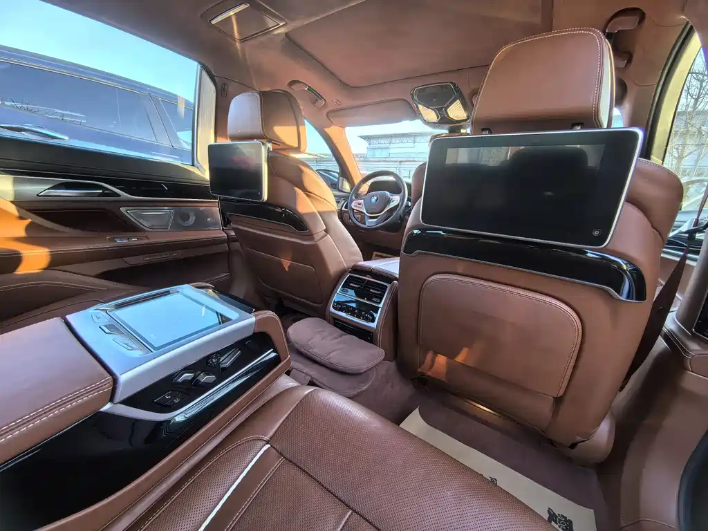 BMW BMW 7 Series 2018 740Li xDrive Premium Excellence Package 2019 - thumbnail 12