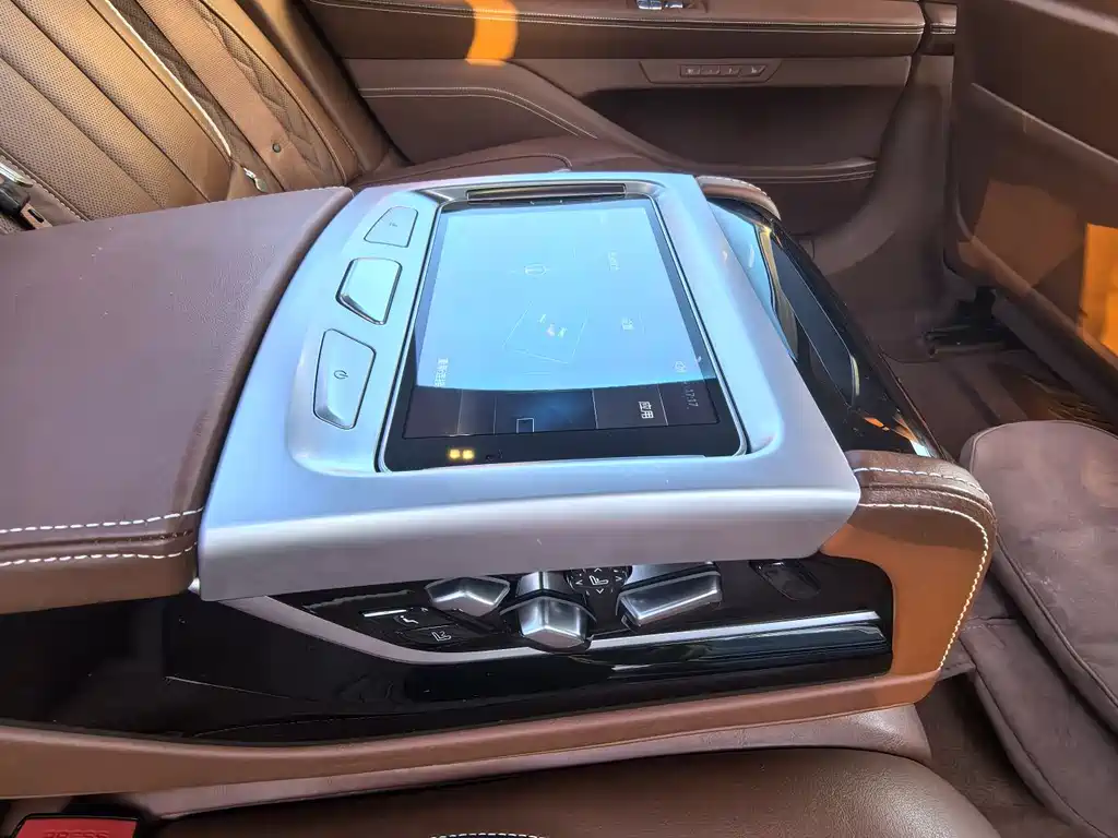 BMW BMW 7 Series 2018 740Li xDrive Premium Excellence Package 2019 - thumbnail 13
