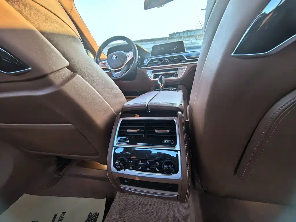 BMW BMW 7 Series 2018 740Li xDrive Premium Excellence Package 2019 - thumbnail 14