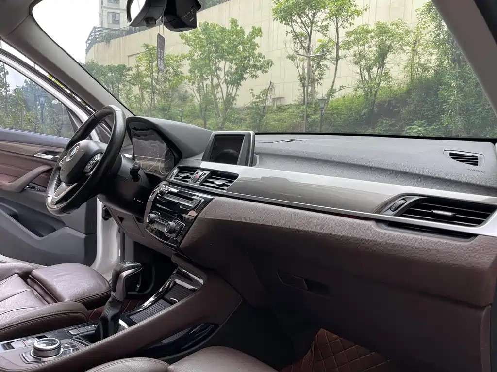 BMW BMW X1 2016 sDrive20Li Luxury 2016 - thumbnail 14