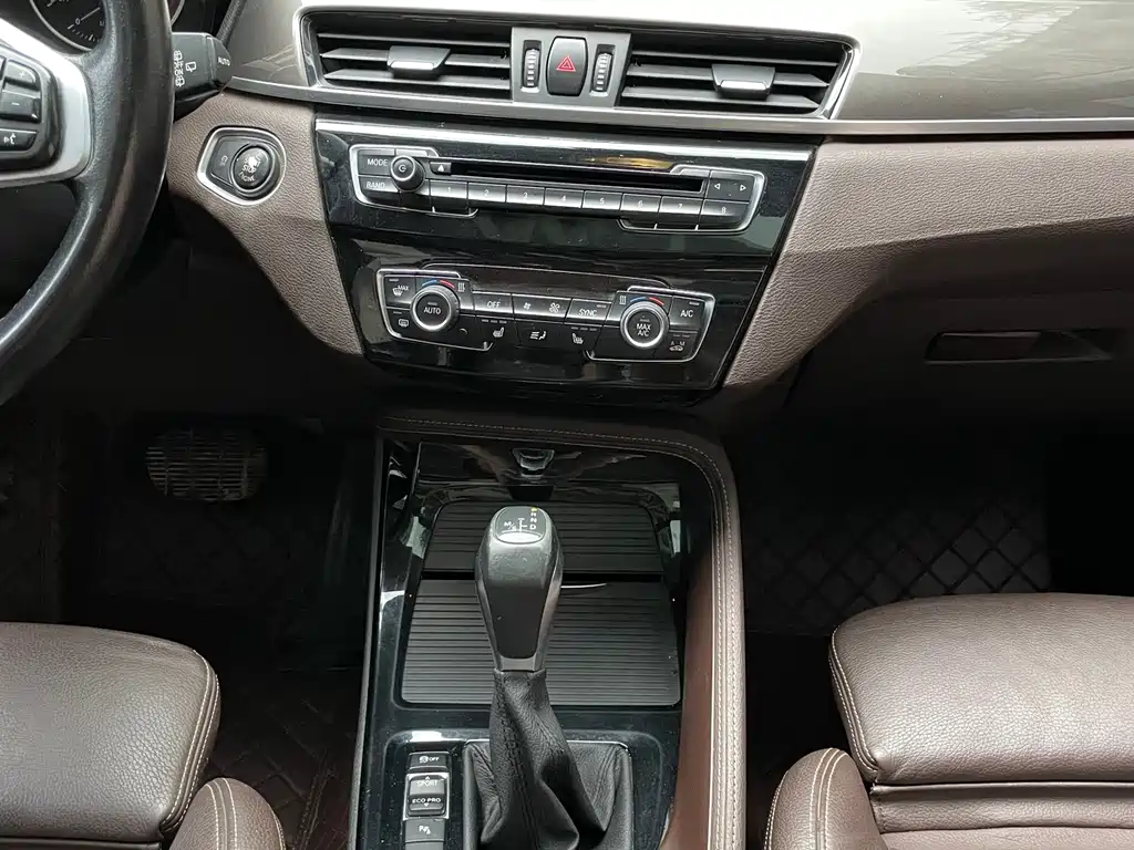 BMW BMW X1 2016 sDrive20Li Luxury 2016 - thumbnail 17