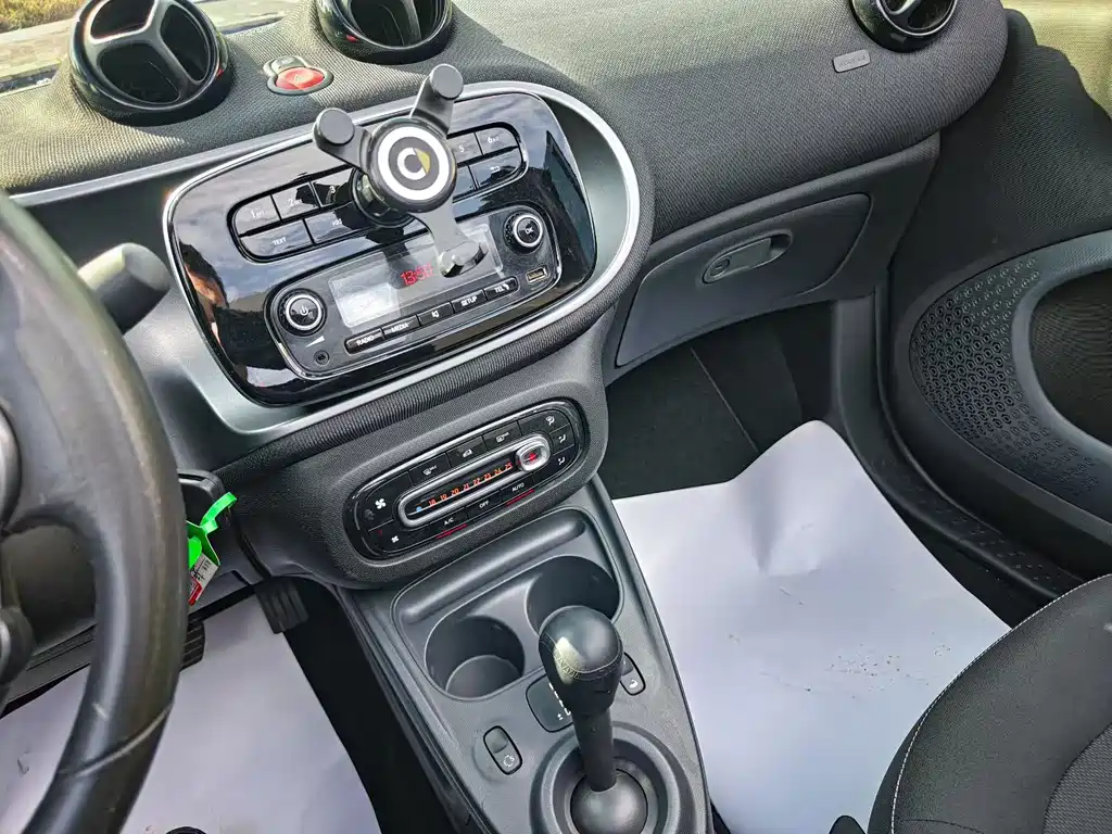 smart smart fortwo 2016 1.0L 52kW Convertible Passion Edition 2017 - thumbnail 7